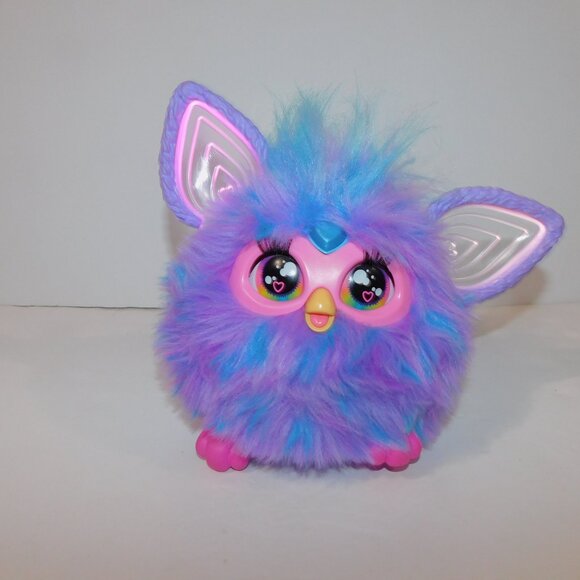 2023 Furby Purple Plush Tie Dye Interactive Voice activated Toy Glowing Ears - Picture 4 of 7